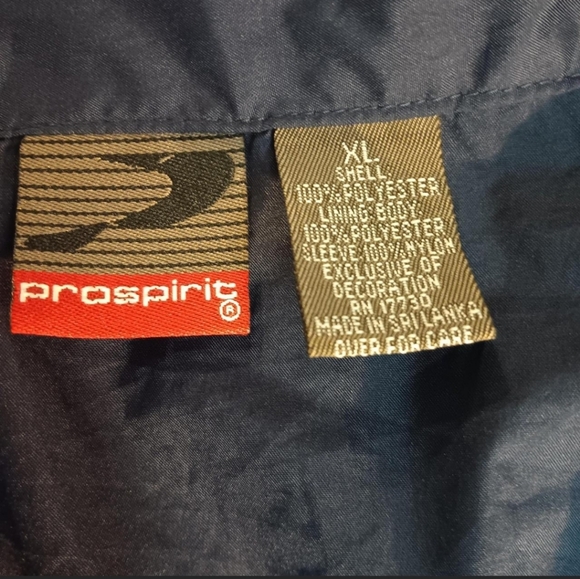 Prospirit Windbreaker - Picture 6 of 6